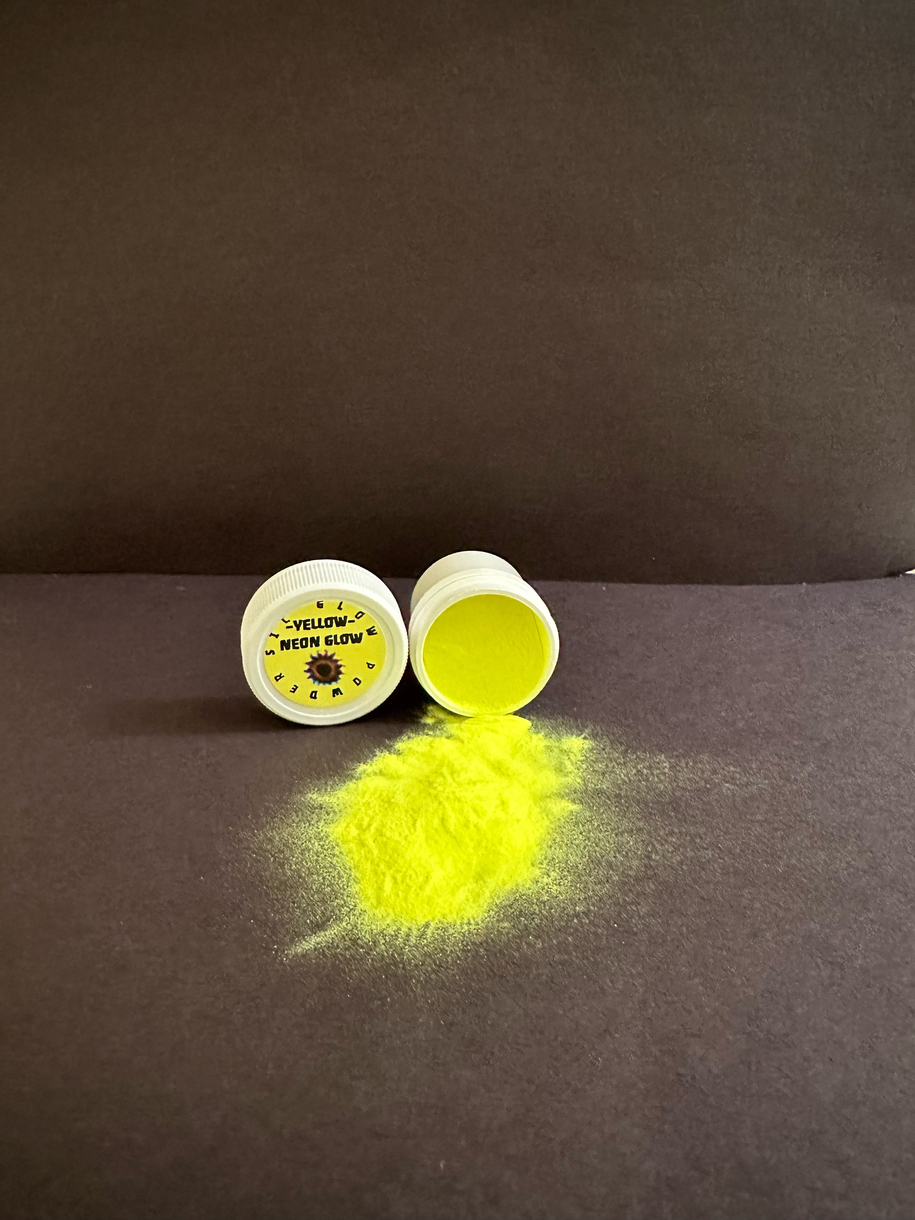 Glow Powder - Yellow - Glow Neon Yellow